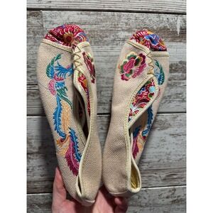 Laobaeijingbukie Embroidered Floral Canvas Flats Women's Size 40